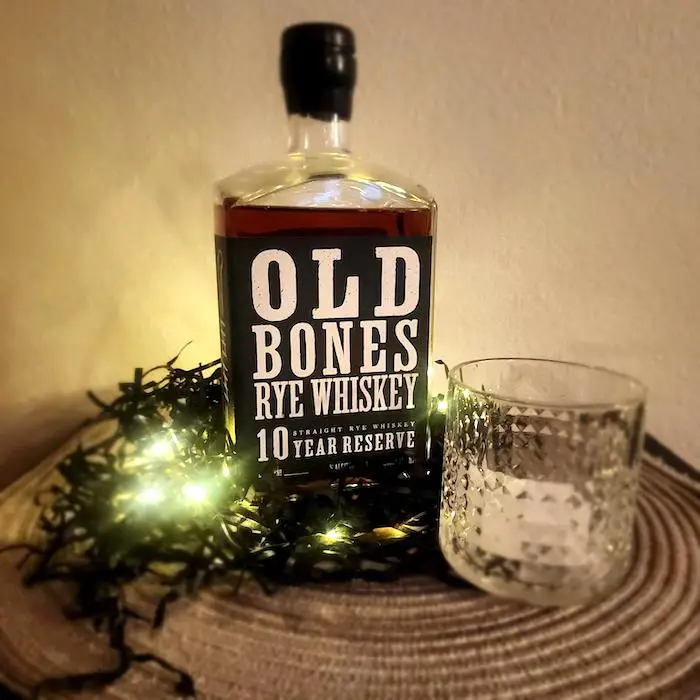 Whiskey Review: Old Bones Rye Whiskey 10-Year Reserve - Rye Review