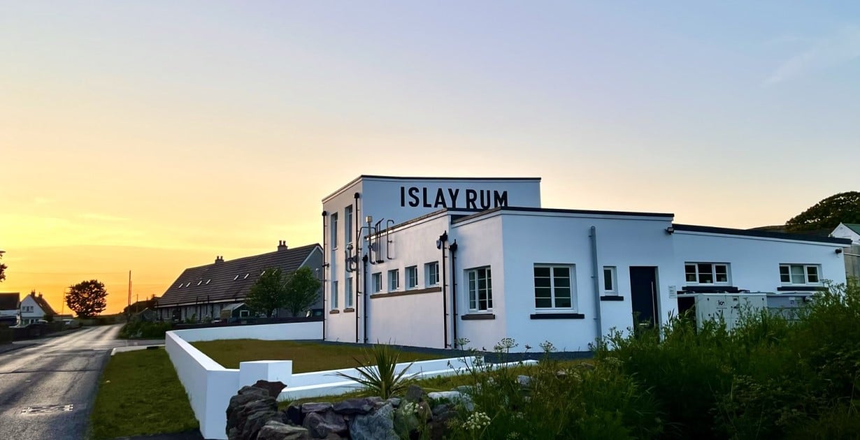 The Islay Rum Distillery Challenging The Traditions Of Scottish Spirits - Scotch Review