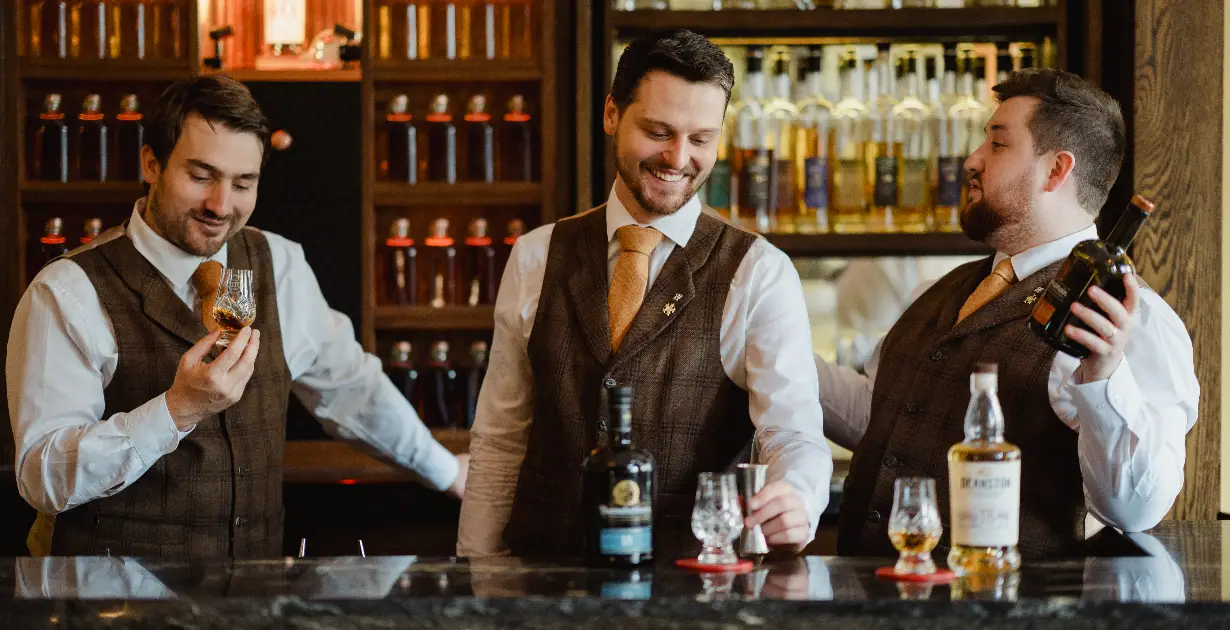SCOTCH Whisky Bar in Edinburgh Offers Rare Whiskies By The Dram This Christmas - Scotch Review