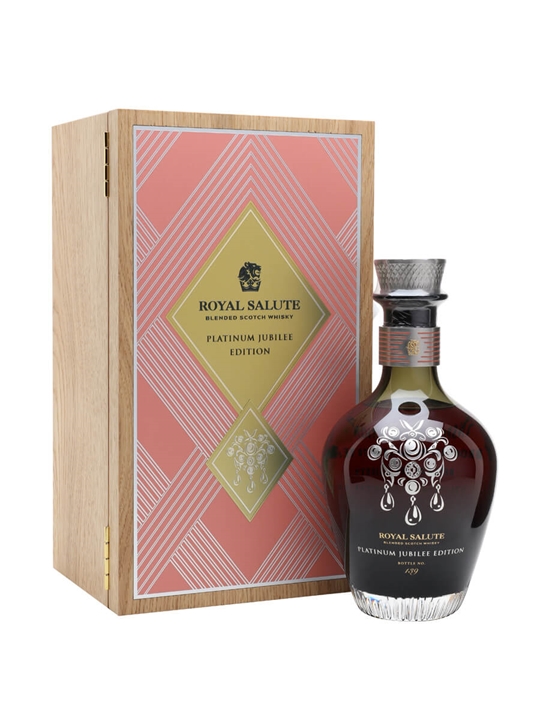 Royal Salute Platinum Jubilee / Pearl & Diamond Brooch (Pink) Blended Whisky - Blended Review