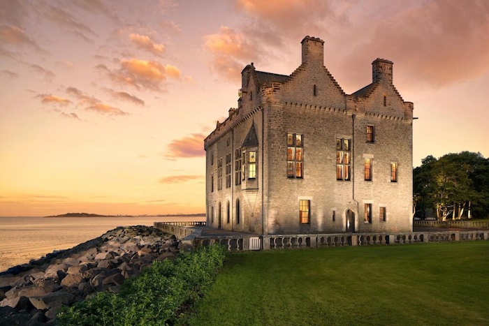 Sotheby’s To Host Three Charity Auctions of Ultra-Rare Scotch Whisky - Scotch Review