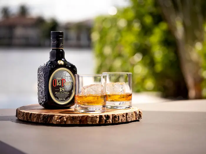 Grand Old Parr 18 Year Old Blended Scotch Whisky Review - Scotch Review