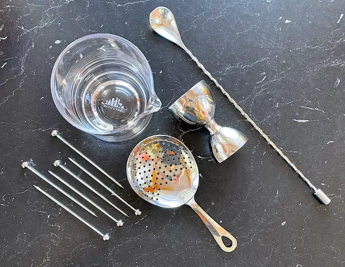 Review: A Bar Above Stirred Craft Cocktail Kit - American Review