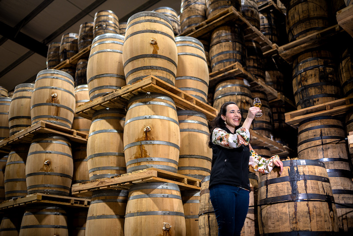 Virginia Distillery Company Funding Endowment For Women In Whiskey Scholarships - American Review