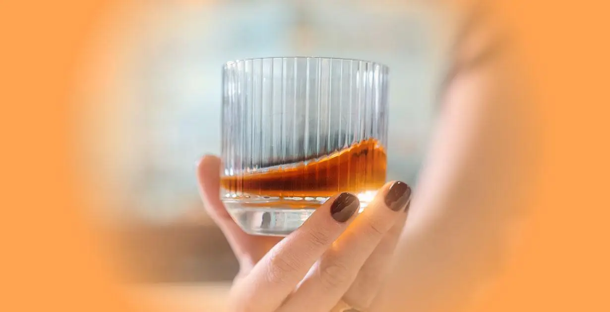 How To Enjoy Bourbon in 5 Steps According To Experts - Bourbon Review